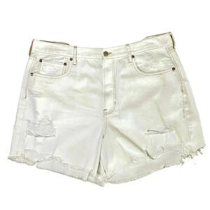 NWOT American Eagle Women’s Plus Size 90’s Boyfriend Denim Shorts White size 18